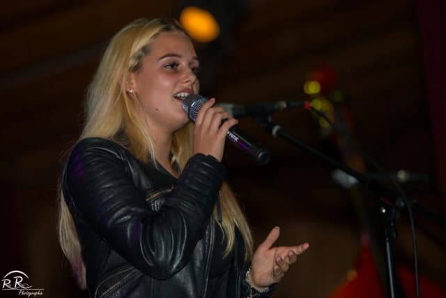 Bild ohne Beschreibung